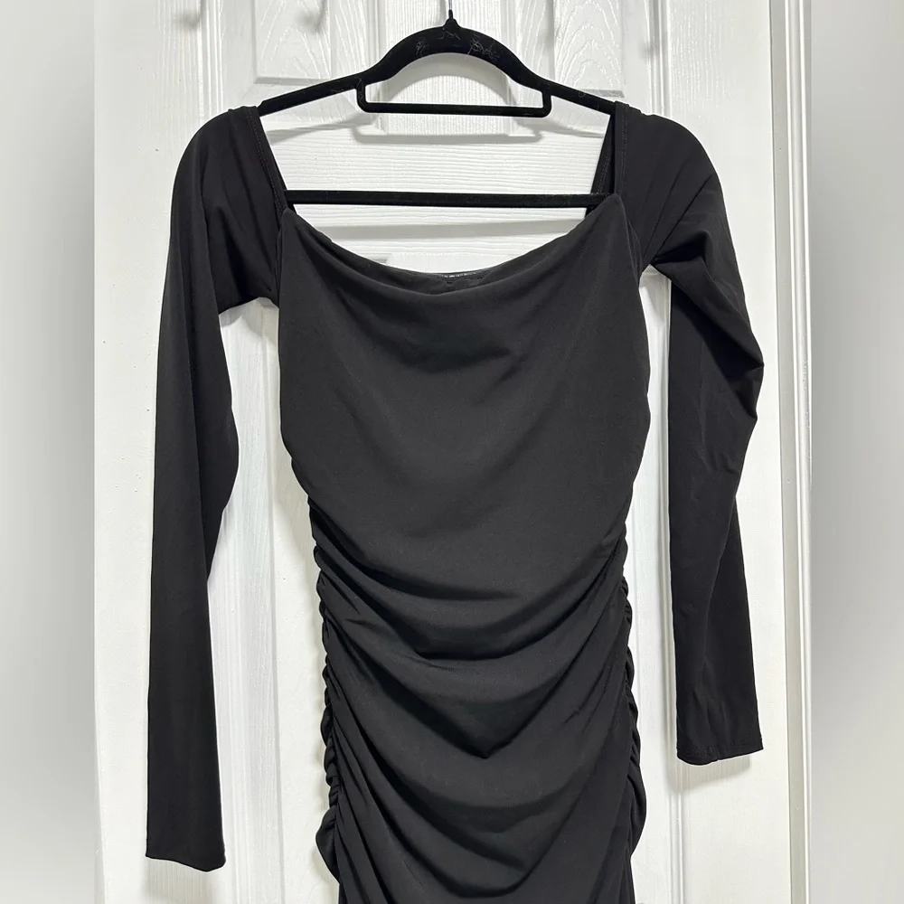Cinq a Sept Holly Gown in Black - Picture 5 of 9